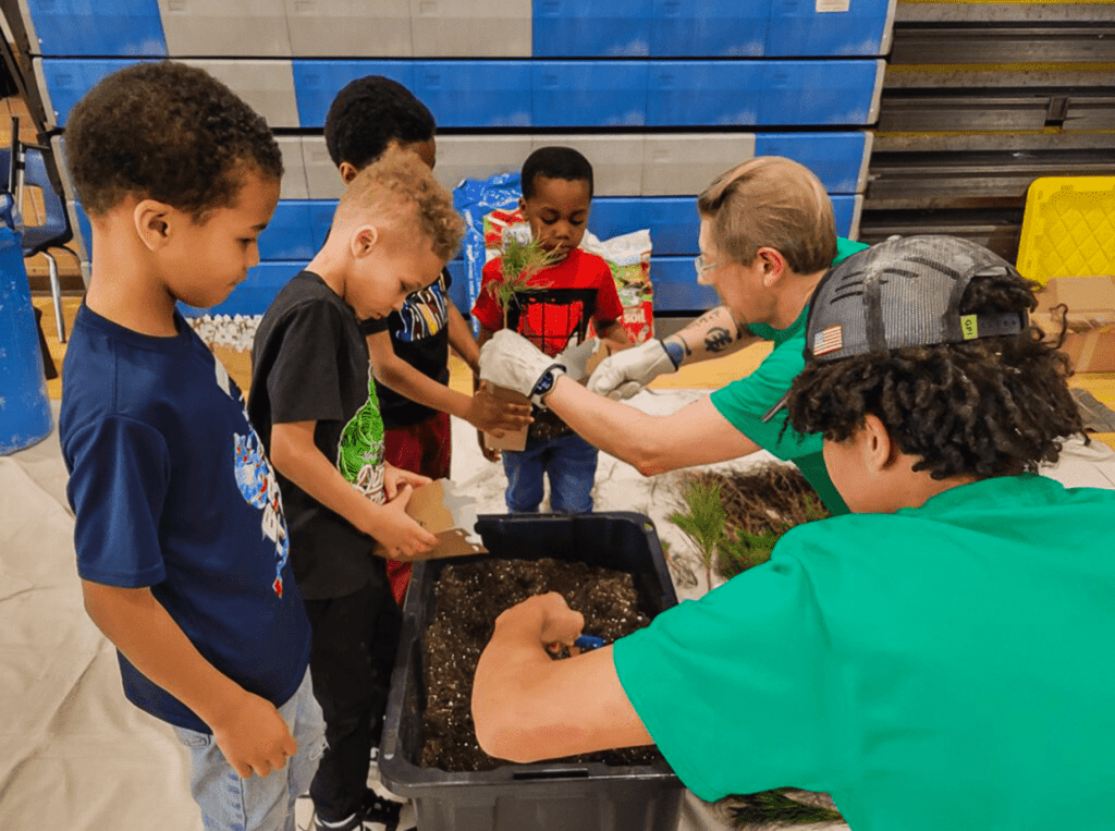 Graphic Packaging's employees volunteering