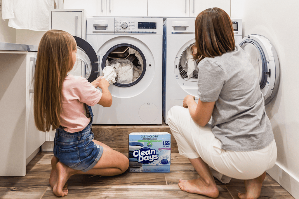 CleanClose child-resistant laundry detergent pod packaging