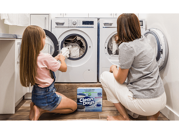 CleanClose child-resistant laundry detergent pod packaging